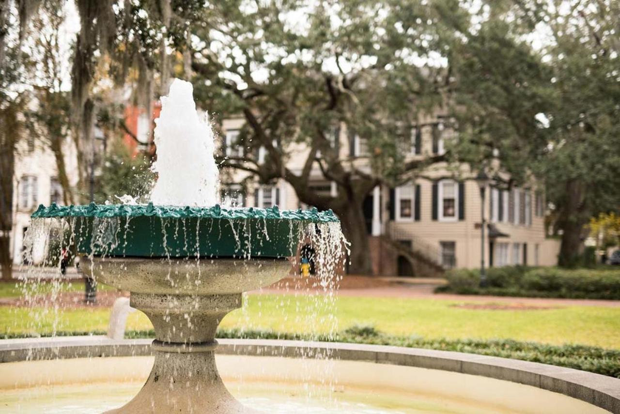 Villa Orleans Square Savannah Exterior foto